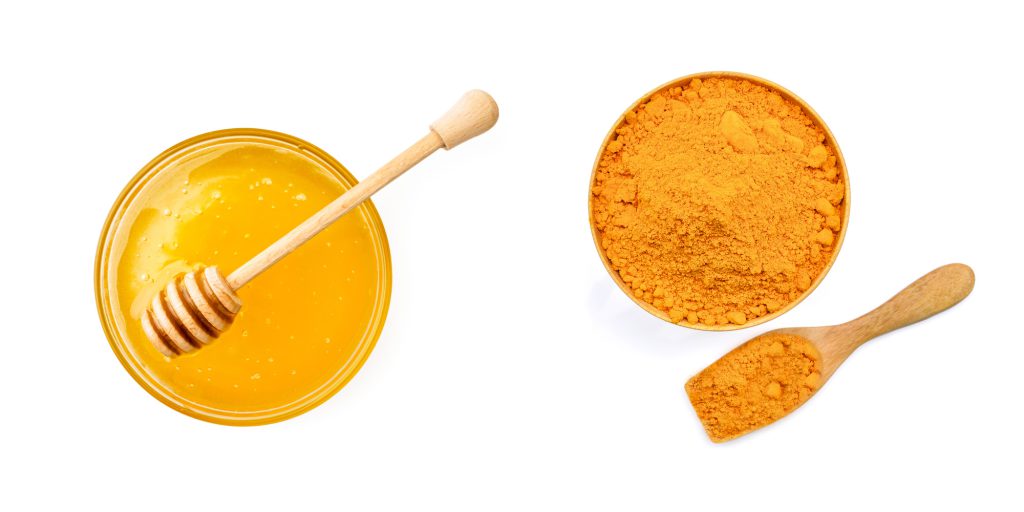 honey and turmeric face pack for dry skin